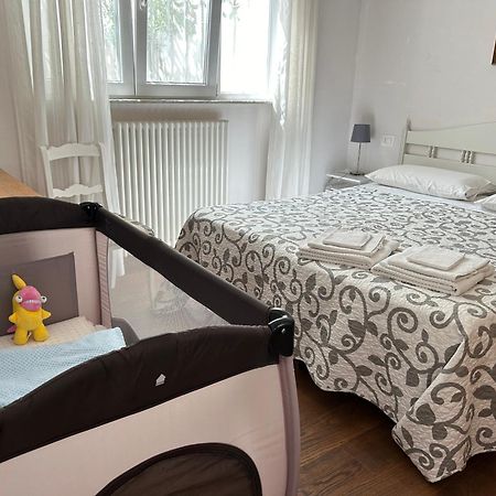 Casa Vacanze Diana Viareggio Exteriör bild
